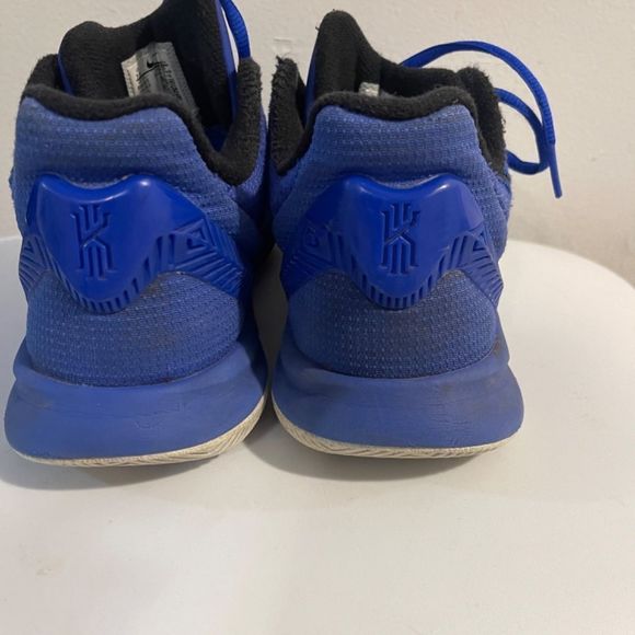 Nike Kyrie Flytrap II Duke AO4436-402 Racer Blue Mens Basketball Shoes Sneakers - Picture 8 of 11
